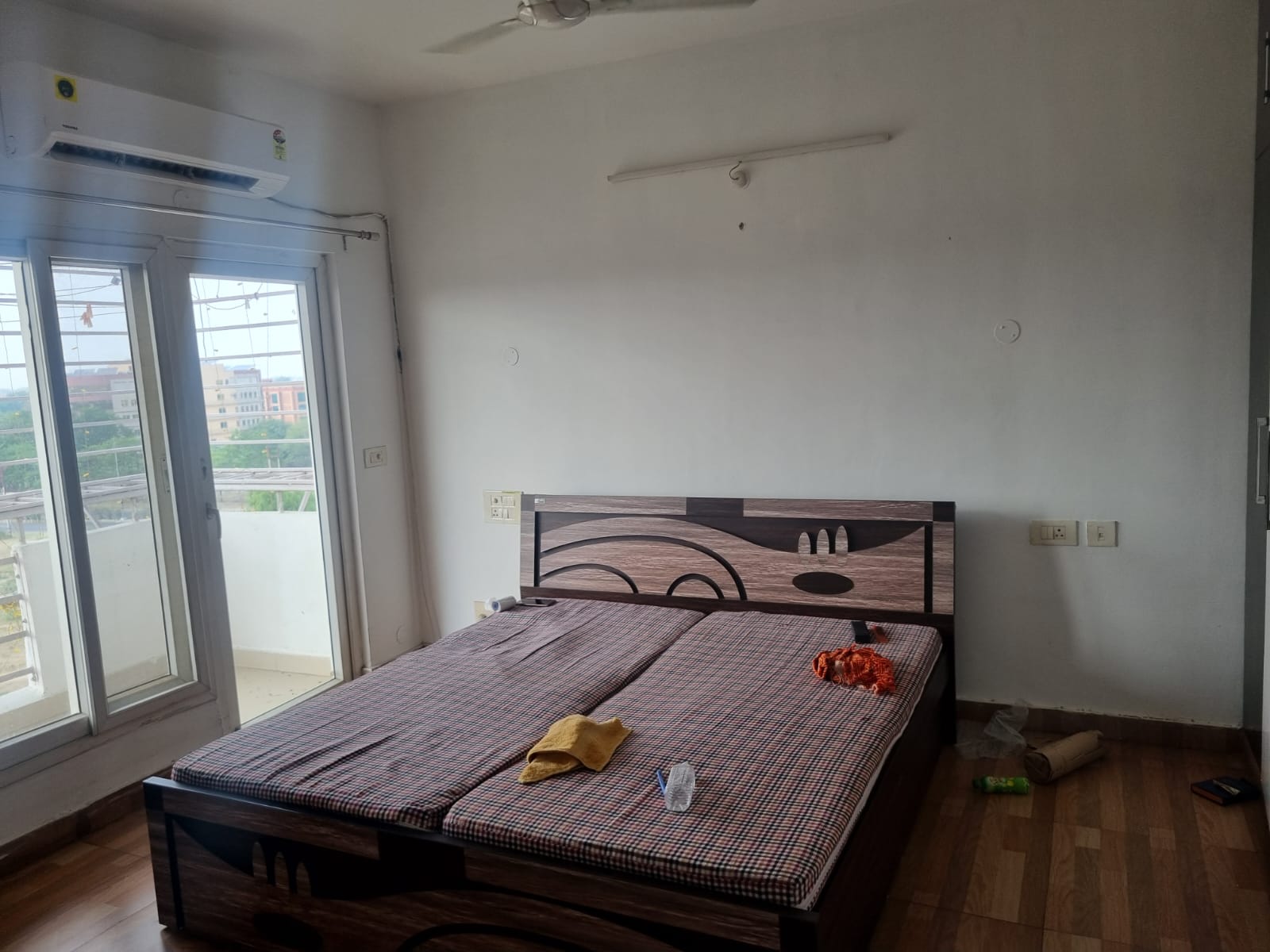 3 BHK + Pooja Room,Servant Room,Study Room,Extra Room Apartment For Rent in 3bhk Furnished Flat Bhagi