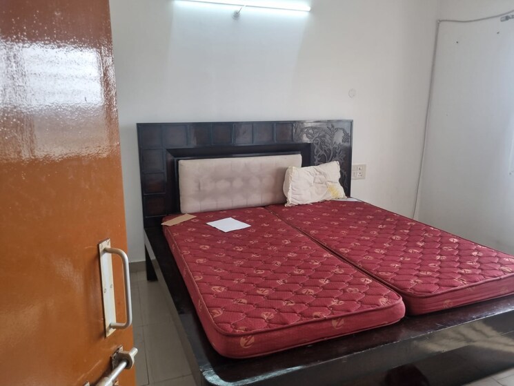 Bedroom, avadh vihar yojna 3 Bedroom 1700 Sq.Ft. Apartment In Avadh Vihar Yojna Lucknow 8963059
