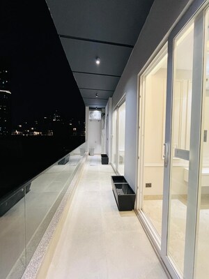 Building Lobby in 3 BHK Builder Floor at Signature Global City 63A, Sector 63a – for Sale