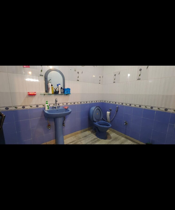 Attached Bathroom, saket 3 Bedroom 1450 Sq.Ft. Apartment In Saket Delhi 8963106