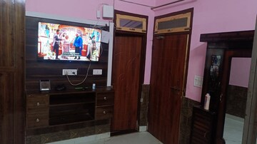 Furnished Amenities in 3 BHK Independent House at Chaudhary Digamber Singh Nagar – for Sale