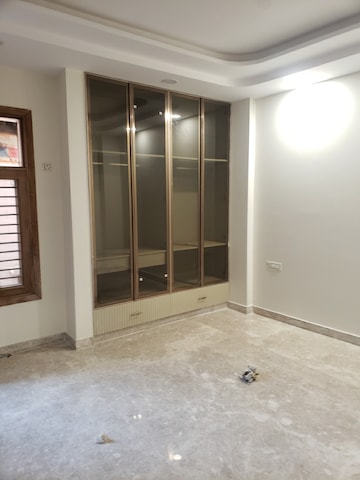 2 BHK Builder Floor For Rent in Janakpuri