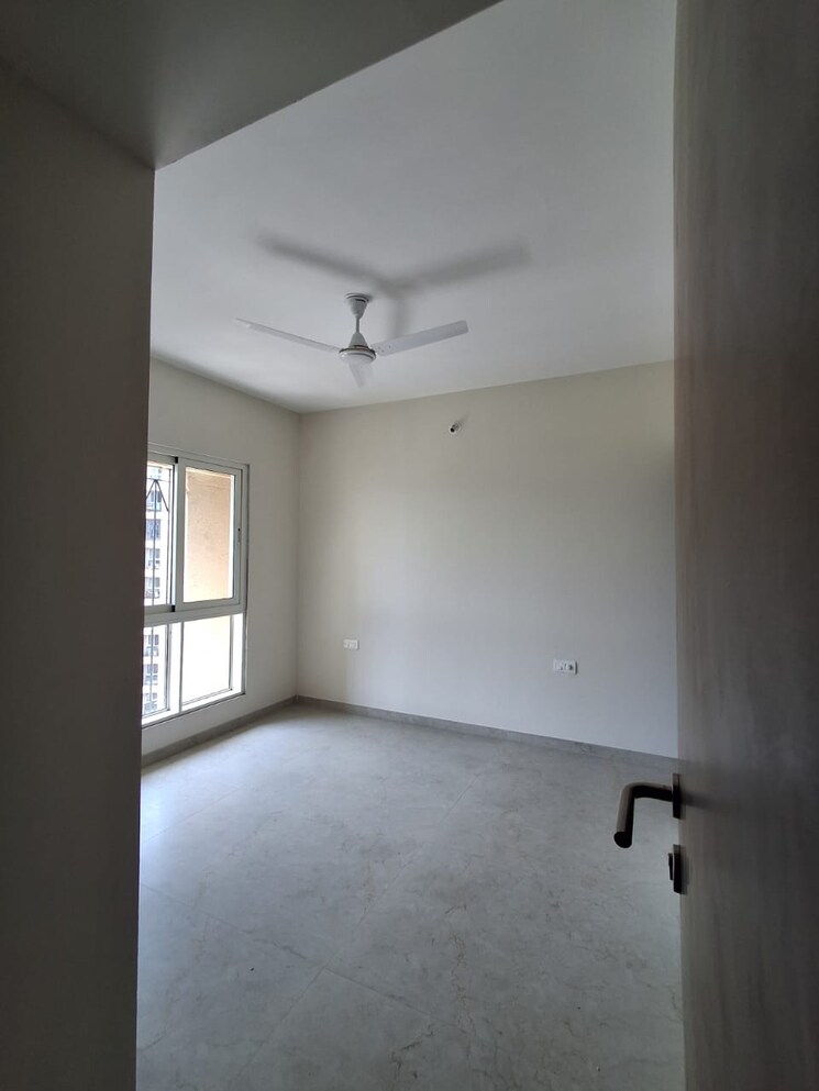 Room, dosti-west-county-phase-4-dosti-pine 2 Bedroom 650 Sq.Ft. Apartment In Balkum Pada Thane 8963107