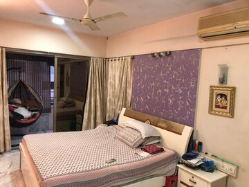 Bedroom in 2 BHK Apartment at Marathon Nextzen Era, Lower Parel – for Rent