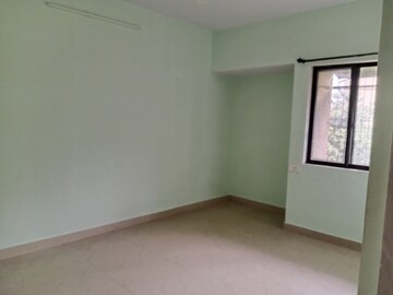 Room in 1 BHK Apartment at Lok Upvan Apartment Phase 2, Vasant Vihar – for Rent