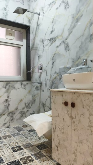 Bathroom in 3.5 BHK Apartment at Ansal Sushant Apartments, Sushant Lok I – for Sale