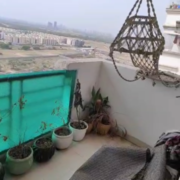 Parking in 3 BHK Apartment at Ramprastha City The Edge Towers, Sector 37d – for Rent