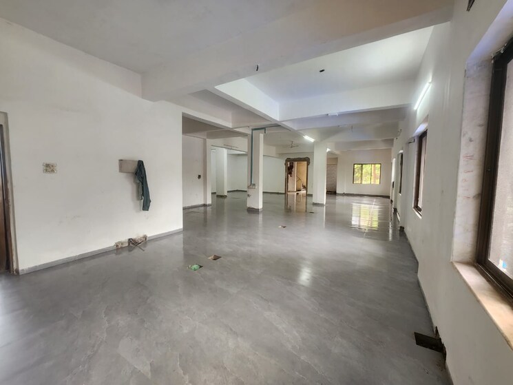 Room, wagle industrial estate Commercial Office Space 2300 Sq.Ft. In Wagle Industrial Estate Thane 8963266