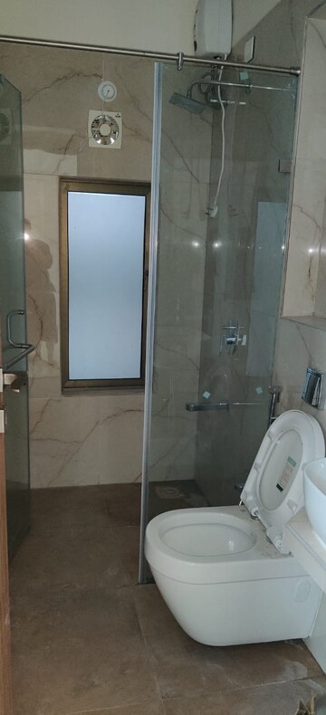 Bathroom in 3 BHK Apartment at Lashkaria Empress, Andheri West – for Sale