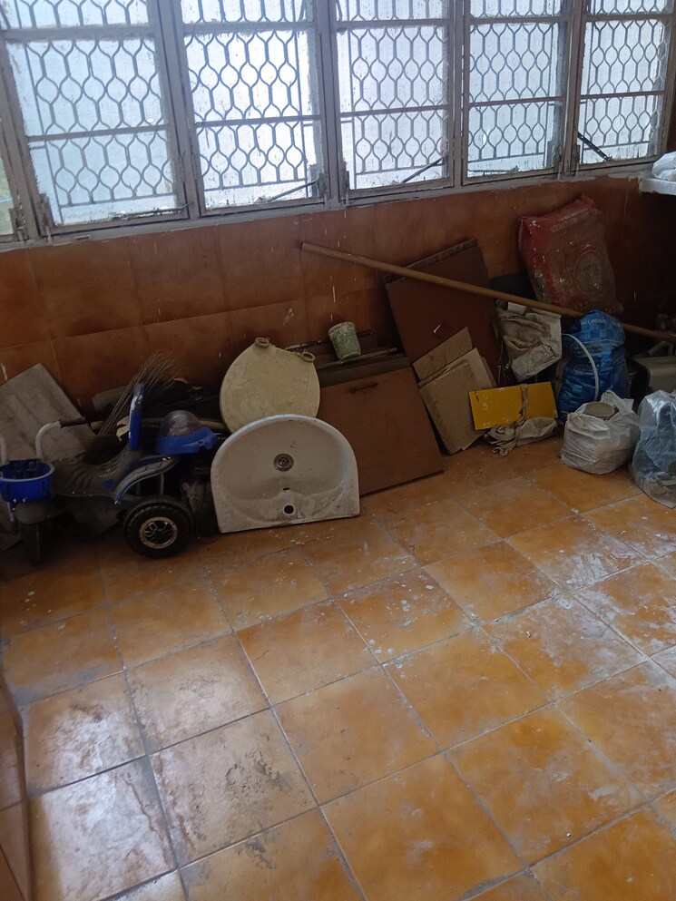  Parking, rwa-pocket-r-dilshad-garden 3 Bedroom 1050 Sq.Ft. Apartment In Dilshad Garden Delhi 8963273