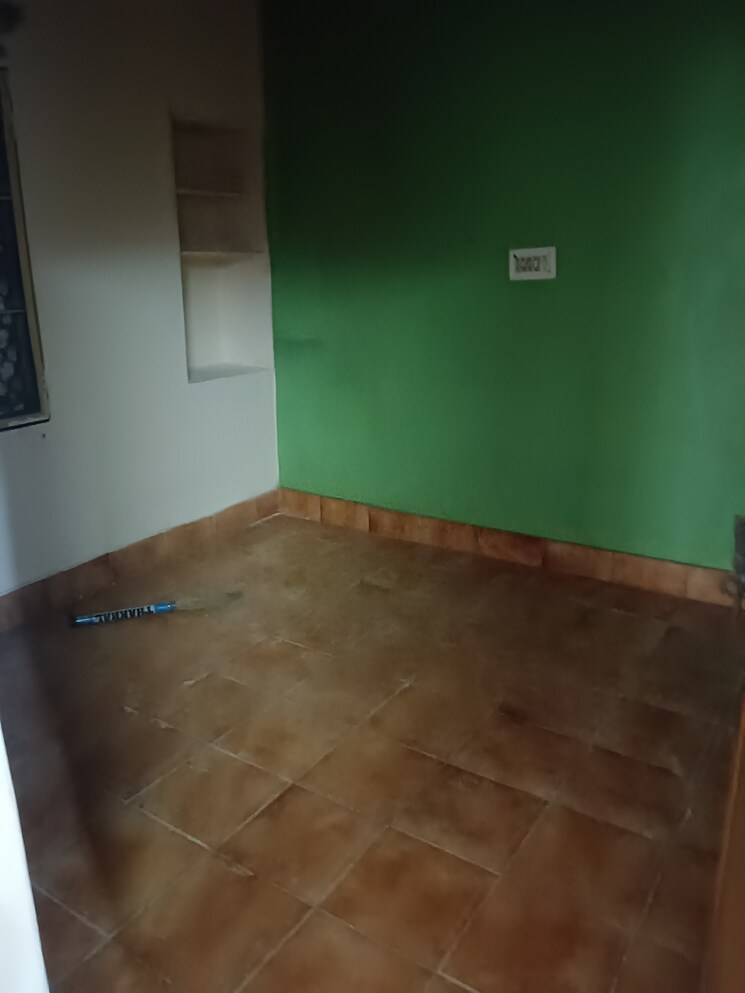 Room, rwa-pocket-r-dilshad-garden 3 Bedroom 1050 Sq.Ft. Apartment In Dilshad Garden Delhi 8963273