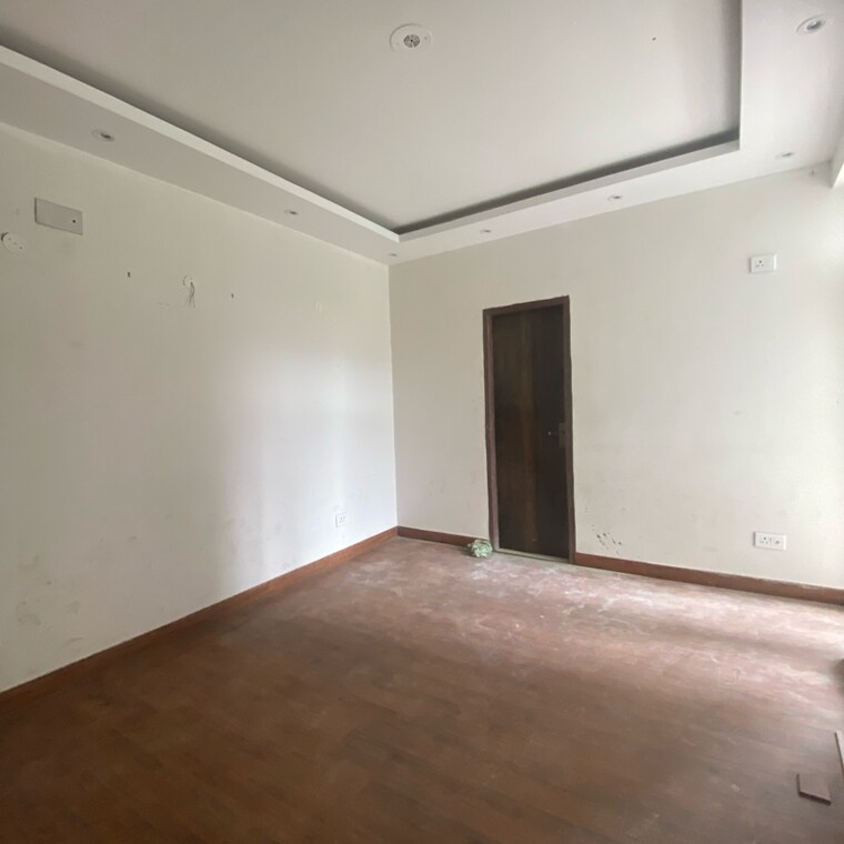 Room, sector 89 3 Bedroom 1500 Sq.Ft. Apartment In Sector 89 Faridabad 8963292