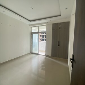 Room in 3 BHK Apartment at Sector 89 – for Sale