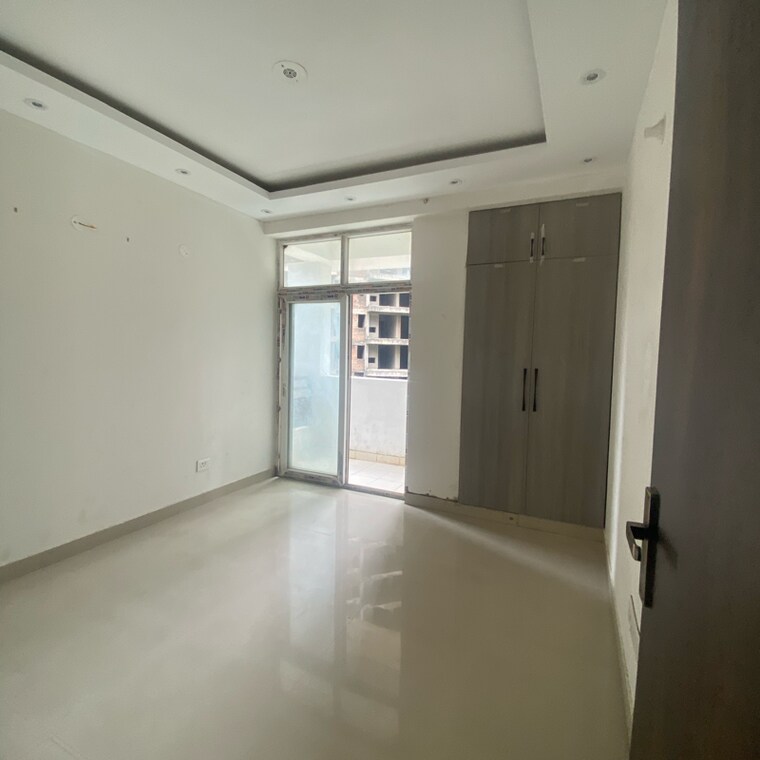 Room, sector 89 3 Bedroom 1500 Sq.Ft. Apartment In Sector 89 Faridabad 8963292