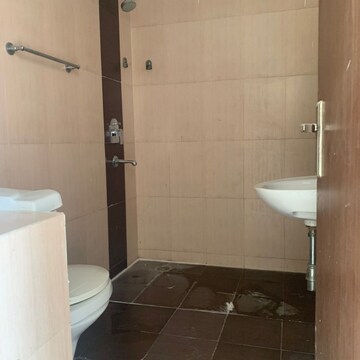 Bathroom in 3 BHK Apartment at Ramprastha City The View, Sector 37d – for Rent