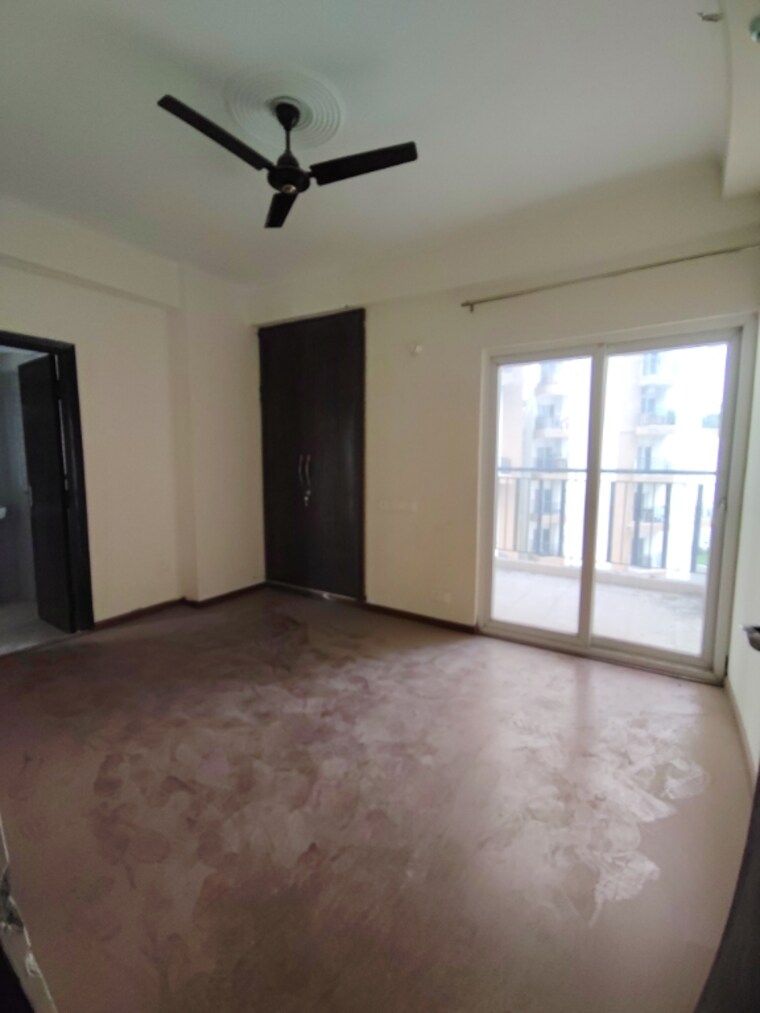 Room, amrapali-centurian-park 3 Bedroom 1185 Sq.Ft. Apartment In Tech Zone 4 Greater Noida Greater Noida 8963320