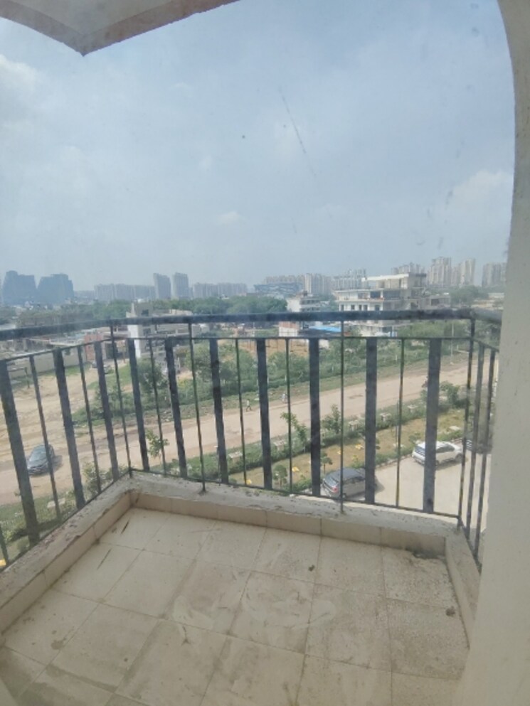 Balcony, amrapali-centurian-park 3 Bedroom 1185 Sq.Ft. Apartment In Tech Zone 4 Greater Noida Greater Noida 8963320