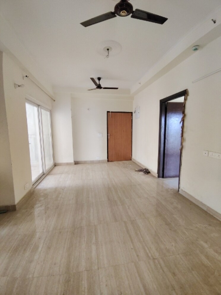 Room, amrapali-centurian-park 3 Bedroom 1185 Sq.Ft. Apartment In Tech Zone 4 Greater Noida Greater Noida 8963320