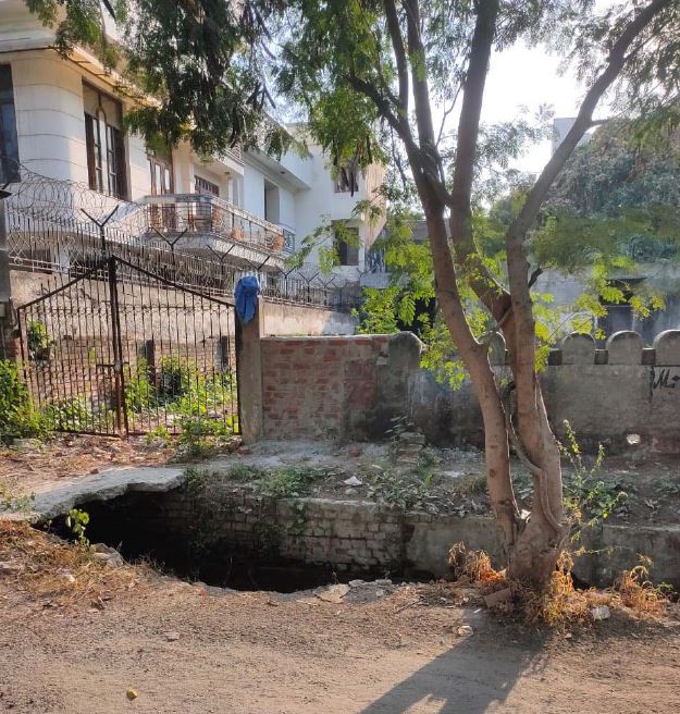 Plot For Sale in Sector 26