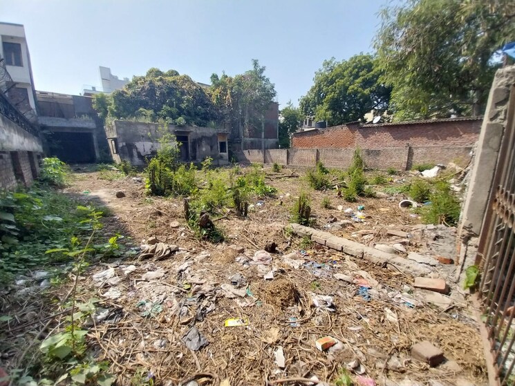 undefined, sector 26  510 Sq.Mt. Plot In Sector 26 Noida 8963305