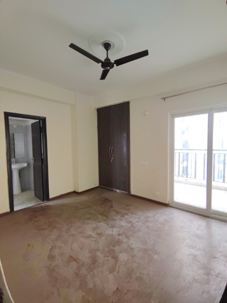 Room, amrapali-centurian-park 3 Bedroom 1185 Sq.Ft. Apartment In Tech Zone 4 Greater Noida Greater Noida 8963346