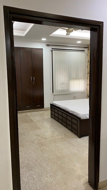 Room in 3 BHK Builder Floor at Boutique Residential Apartments A-4 1, Vasant Vihar – for Rent