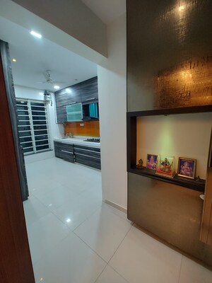 Furnished Amenities in 3 BHK Apartment at Sheth Vasant Lawns, Laxmi Nagar – for Sale