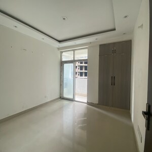 Room in 3 BHK Apartment at Sector 89 – for Sale