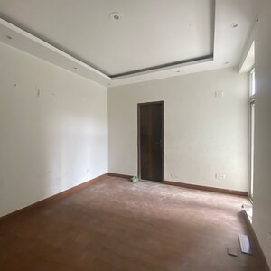 Room in 3 BHK Apartment at Sector 89 – for Sale
