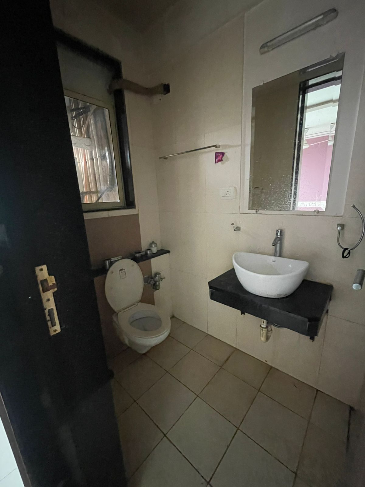 2 BHK 853 Sq.Ft. Apartment in Rustomjee Urbania Azziano