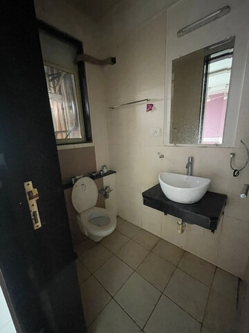 2 BHK Apartment For Rent in Rustomjee Urbania Azziano, Thane West