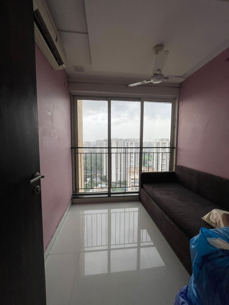 Kitchen, rustomjee-urbania-azziano 2 Bedroom 853 Sq.Ft. Apartment In Thane West Thane 8963365