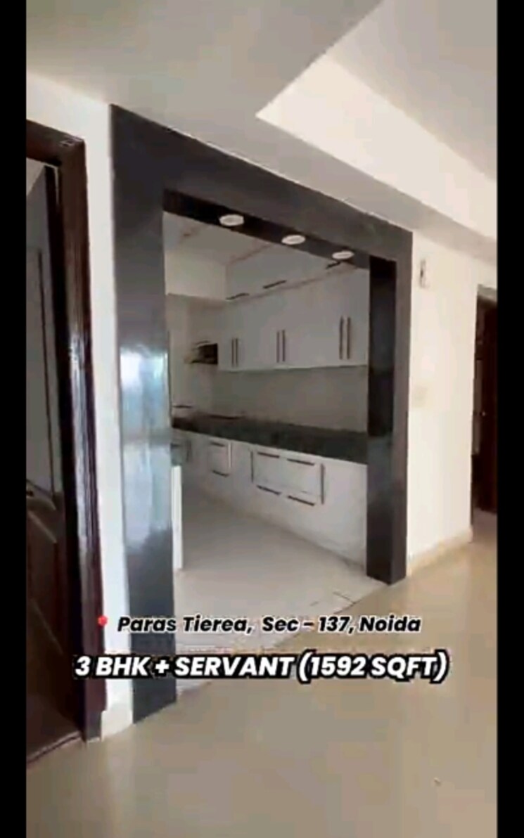 Kitchen, paras-tierea 3 Bedroom 1592 Sq.Ft. Apartment In Sector 137 Noida 8963395