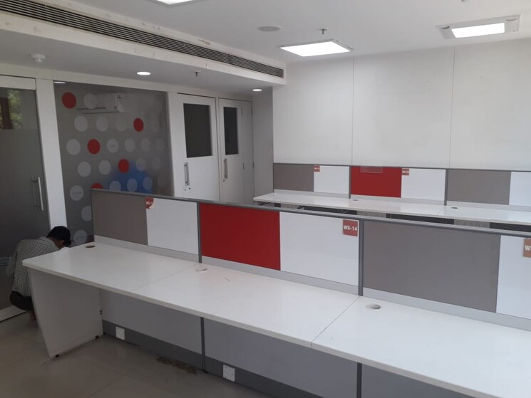 Team Area, classic-pentagon Commercial Office Space 3250 Sq.Ft. In Chakala Mumbai 8963444