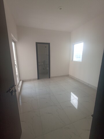 Room in 3 BHK Apartment at Pivotal Paradise, Sector 62 – for Rent