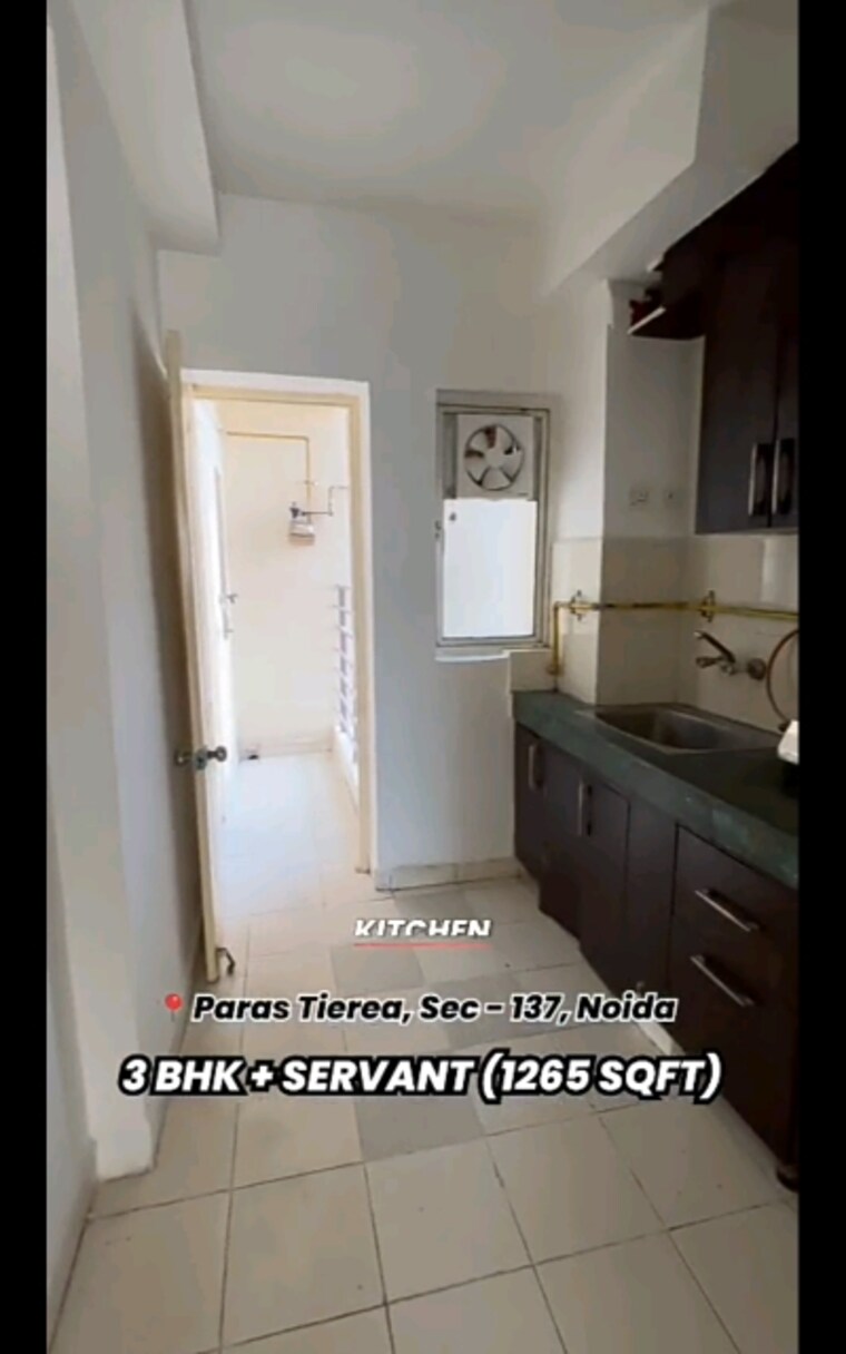 Bathroom, paras-tierea 3 Bedroom 1285 Sq.Ft. Apartment In Sector 137 Noida 8963440