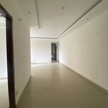 Room in 3 BHK Apartment at Sector 89 – for Sale