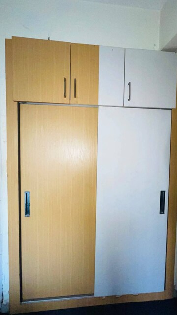 Room in 2 BHK Apartment at Sam Palm Olympia, Sector 16c Greater Noida – for Rent