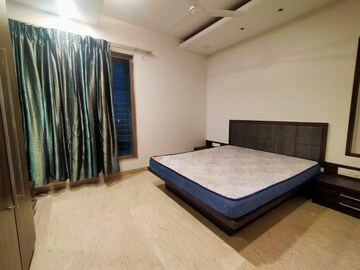 Bedroom in 2 BHK Apartment at Prabhadevi CHS, Prabhadevi – for Rent