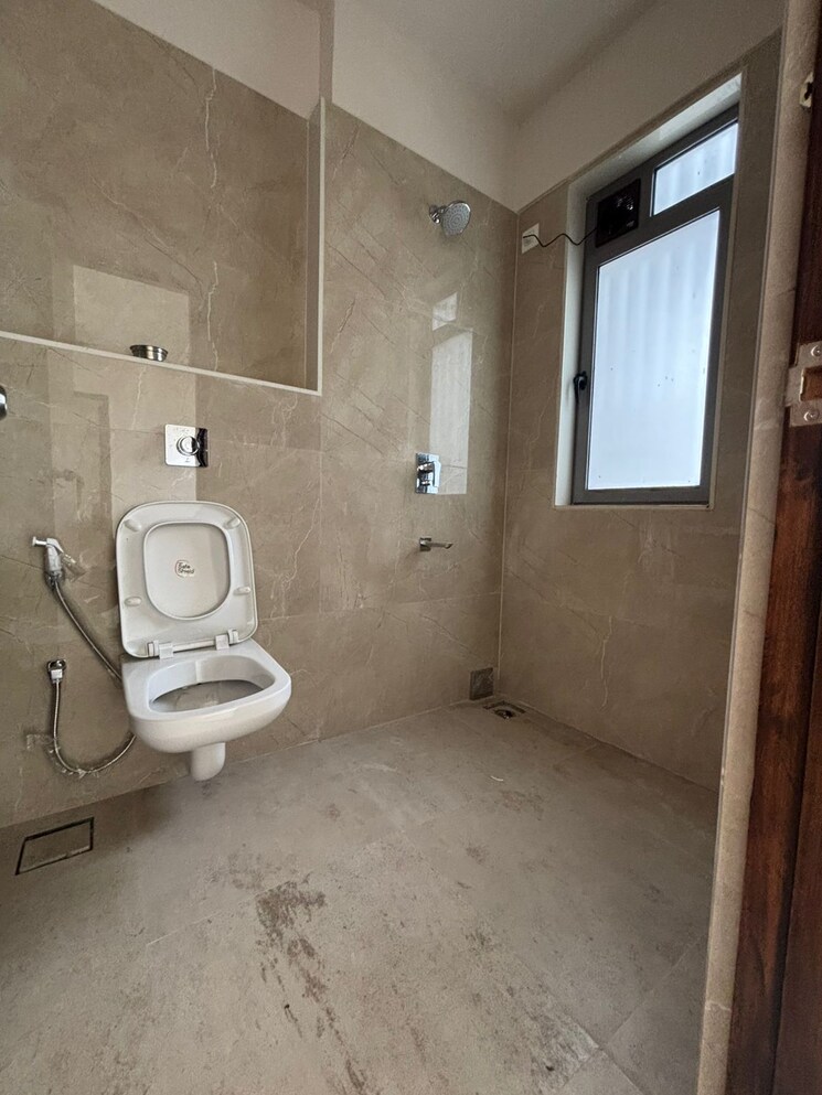 Bathroom, diamond-garden 3 Bedroom 1560 Sq.Ft. Apartment In Chembur Mumbai 8963465