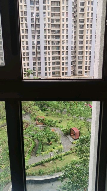 Room in 2 BHK Apartment at Raymond Ten X Vibes, J K Gram – for Rent