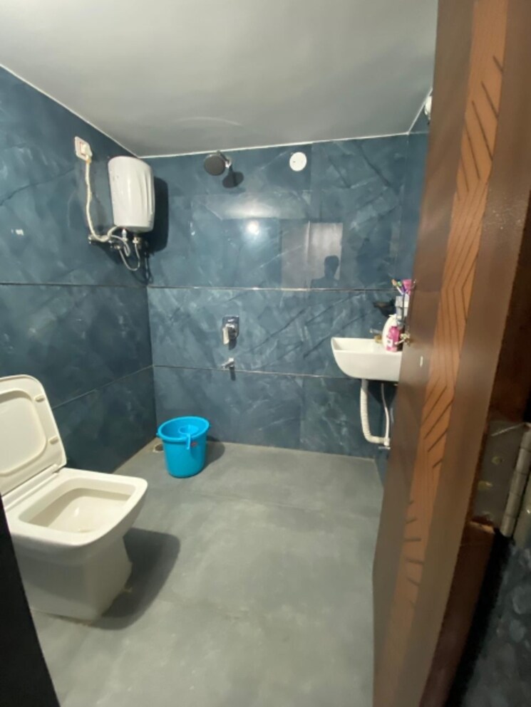Bathroom, raghavendra-arcade 3 Bedroom 2100 Sq.Ft. Apartment In Kondapur Hyderabad 8963538