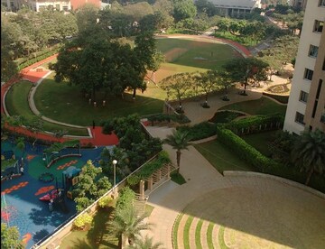 2 BHK Apartment – Garden View at Peninsula Ashok Towers, Parel - for Rent