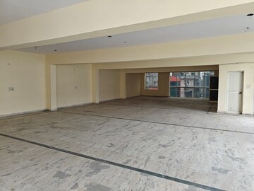 Parking in  Industrial Plot at Sector 63 – for Rent