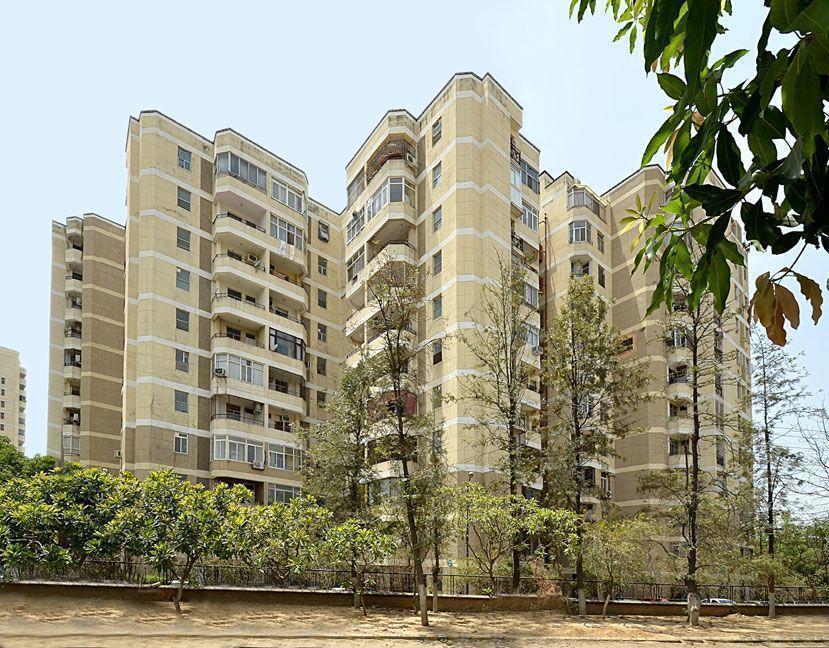 4 BHK + Pooja Room,Servant Room Apartment For Rent in DLF Silver Oaks