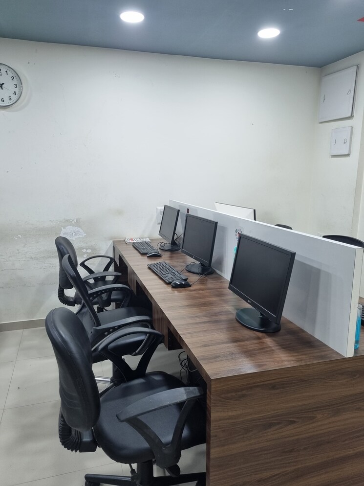 Team Area, ambli road Commercial Office Space 789 Sq.Ft. In Ambli Road Ahmedabad 8963619
