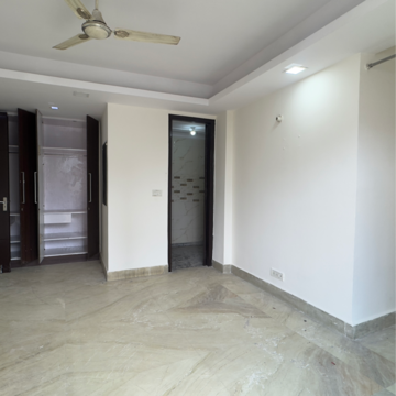 Room in 3 BHK Apartment at Chattarpur – for Rent