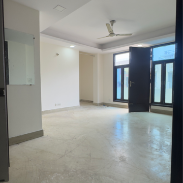 Room in 3 BHK Apartment at Chattarpur – for Rent