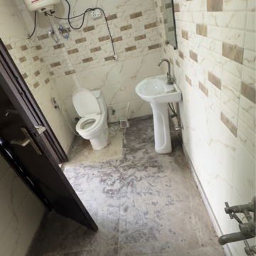 Attached Bathroom in 3 BHK Apartment at Chattarpur – for Rent