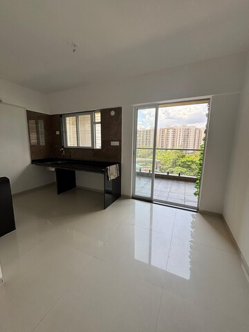 Room in 3 BHK Apartment at Galore Park, Bavdhan – for Rent